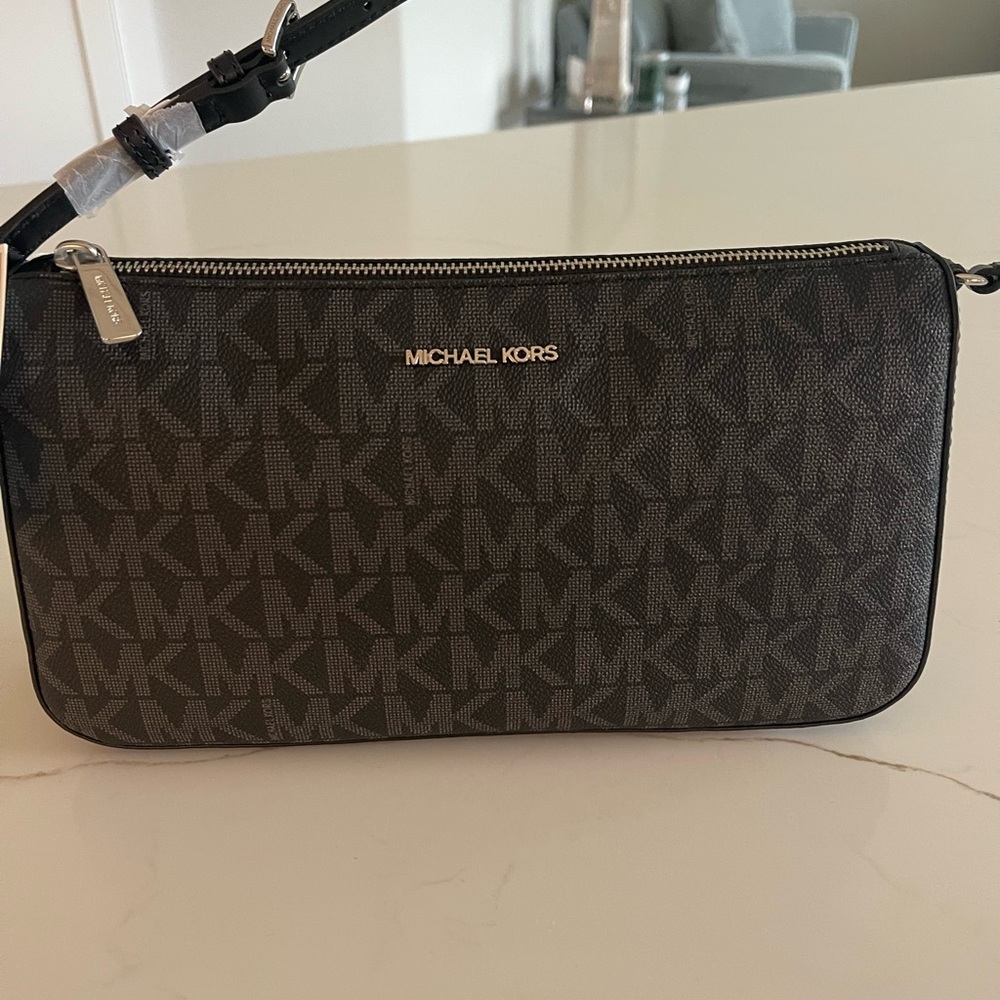 Michael Kors Black Jet Set Pouchette